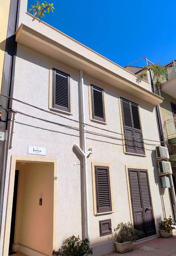 B&B Flavilla Santa Flavia Exterior foto